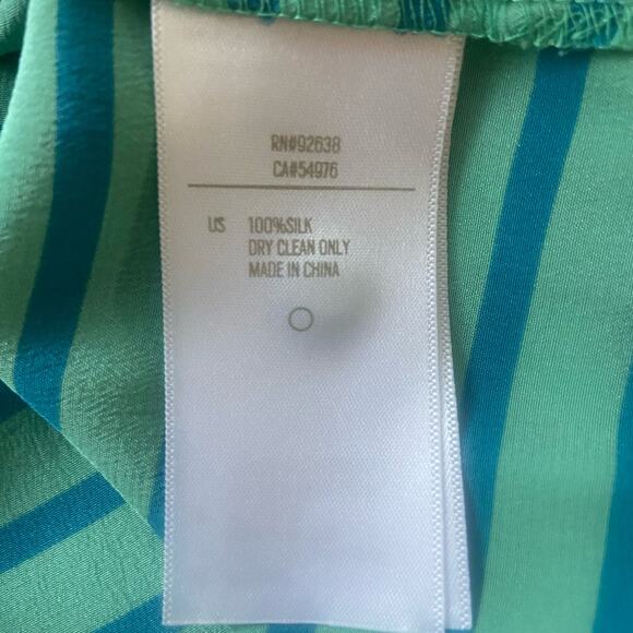 Fossil Women's 100% Silk Top Size Small - Picture 5 of 9